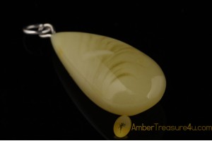 BUTTER  Color  Genuine BALTIC AMBER Silver Pendant